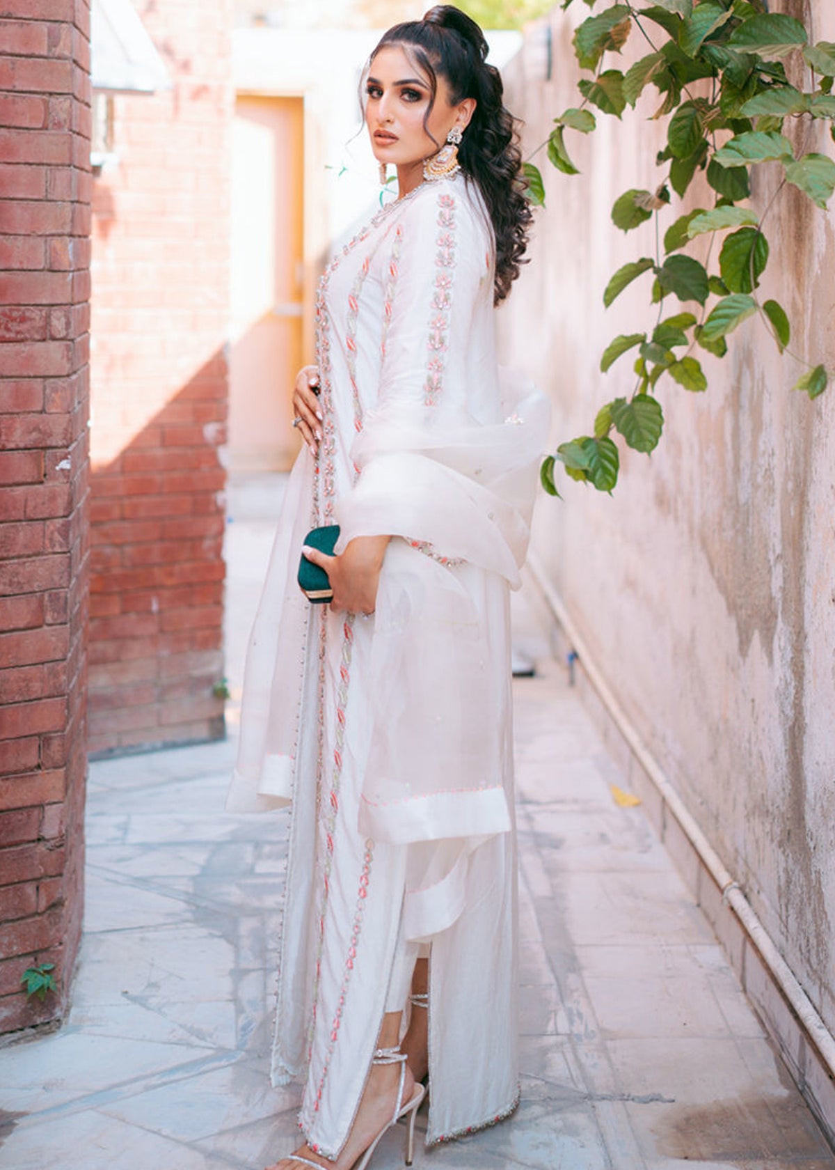 Kuro - Client Diary I