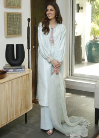 Izel - Client Diary I